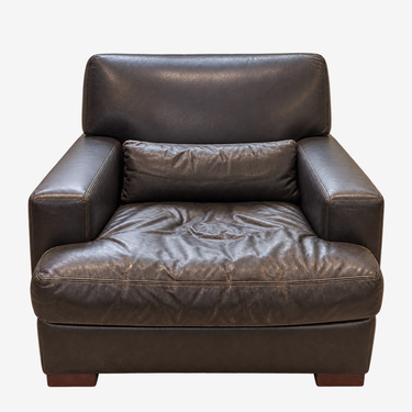 Baronet Leather Armchair: front view, rendered from our photos of this piece